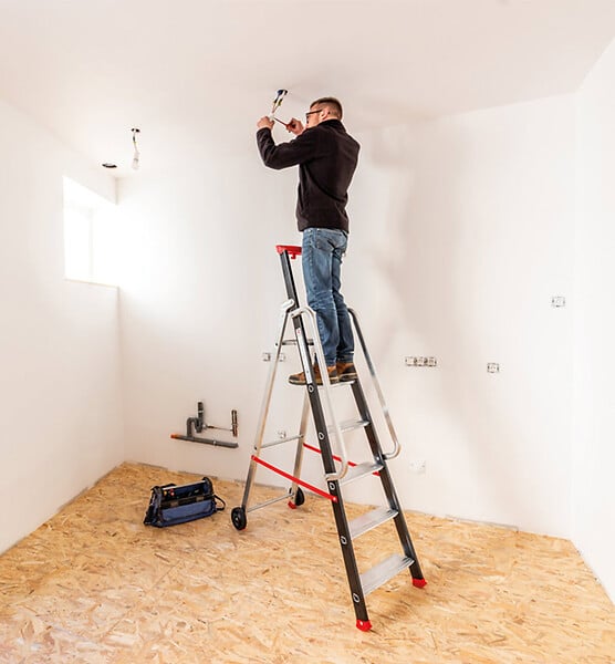 HAILO - Escabeau professionnel de chantier roulant pliable en aluminium 6 marches Hailo - large