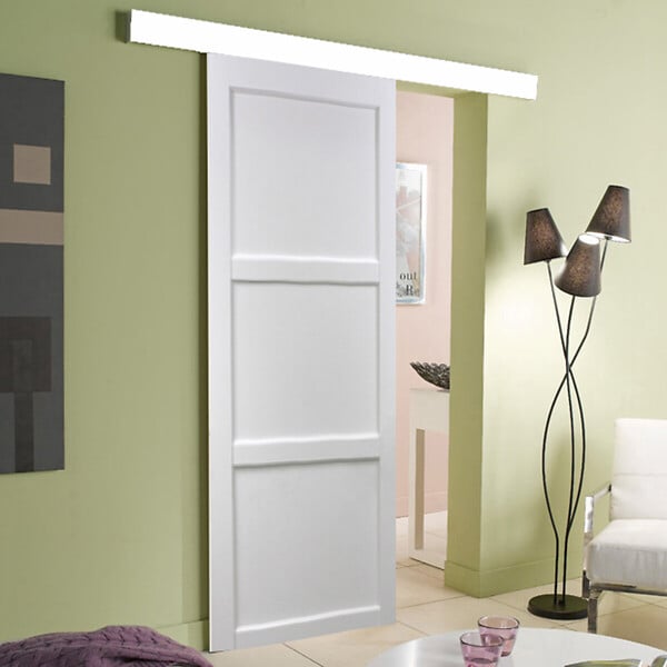 GD MENUISERIES - Porte Coulissante Korya Blanc 3 panneaux H204 x L73 cm, Rail Alu bandeau blanc, Coquilles - large