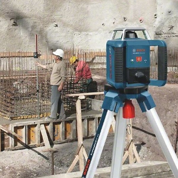 BOSCH - Laser rotatif BOSCH GRL 400 H + Cellule de réception LR 45 + Batteries NiMH en L-Boxx - large
