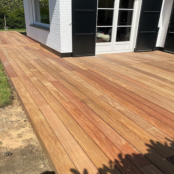 TERRASSEENBOIS - Kit terrasse bois exotique CUMARU pour 40 m², Lames 3,35 m, lambourdes 3,35 m et visserie Inox. - large