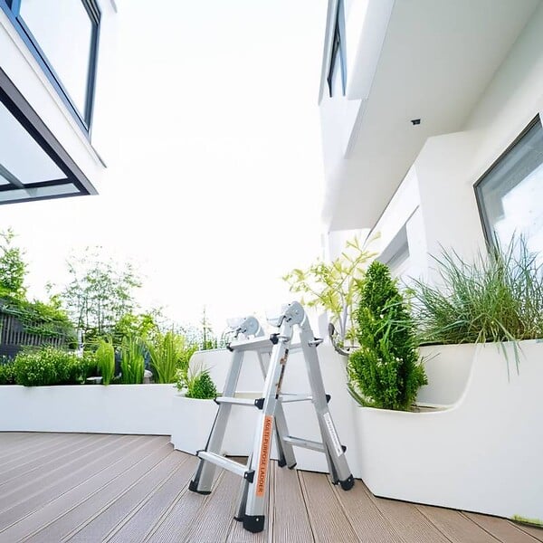 SECURY-T - Échelle articulée et télescopique pliante en aluminium 4x3 marches 2,81m - large