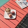 OVIALA - Table basse de jardin acier rouge 90 x 50 cm - Palavas - vignette