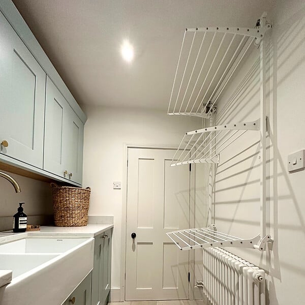FOXYDRY - Étendoir mural 3 grilles pliable et réglable en hauteur – blanc – 152x52x137 cm - FOXYDRY Tower - large