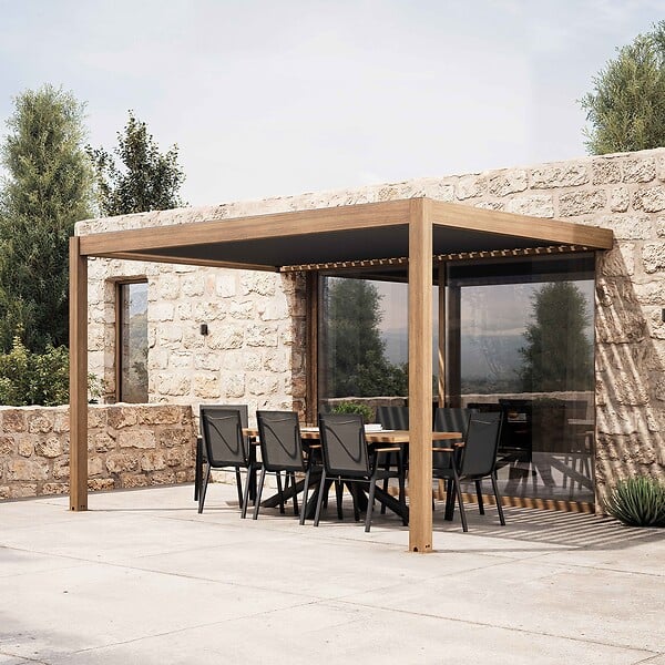 OVIALA - Pergola bioclimatique adossée 3x4m et 1 store en bois gris - Oia - large