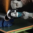 MAKITA - Meuleuse Ø125mm 18V Brushless MAKITA DGA511Z Frein, Vitesse variable - livré carton (vendu sans batterie) - vignette