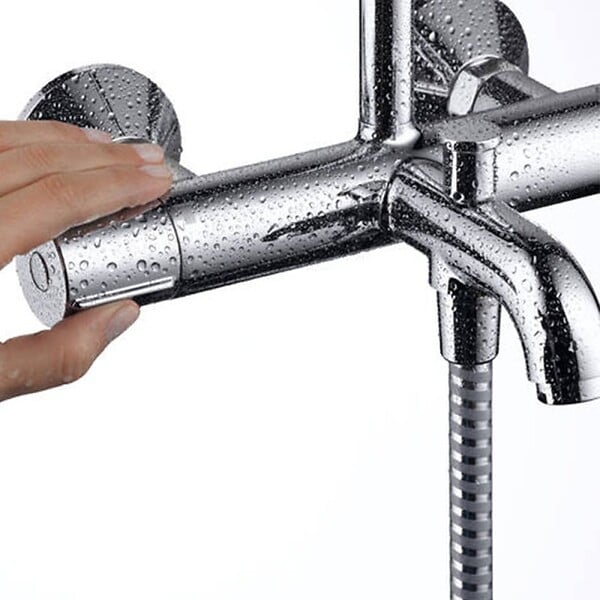 HANSGROHE - Hansgrohe Vernis Shape Colonne de douche 230 1jet avec mitigeur baignoire, Chrome (26284000) - large