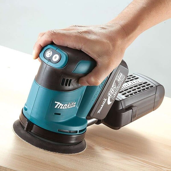 MAKITA - Ponceuse Excentrique MAKITA DBO180RTJ 125 mm à Batteries LXT 18 V (2 x 5,0 Ah) - large