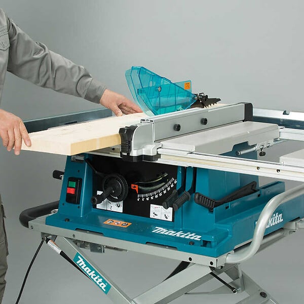 MAKITA - Scie sur table et à coupe d'onglet MAKITA 2704N 1650 W Ø 260 mm - large