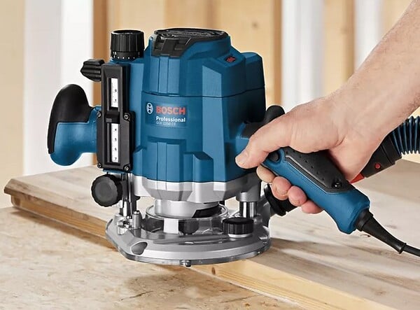 BOSCH - Défonceuse  GOF 1250 CE Professional - 1250W - 6-8mm - 0601626001 - large