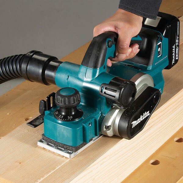 MAKITA - Rabot MAKITA DKP181RTJ 18 V Li-Ion 5 Ah 82 mm - large