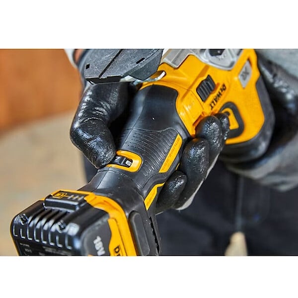 DEWALT - Scie sauteuse 18V DEWALT DCS335NT-XJ Brushless avec coffret - large