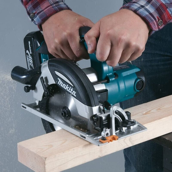 MAKITA - Scie circulaire 18V Li-ion MAKITA DHS630ZJ Ø165 mm (Machine seule) en coffret MAKPAC - large