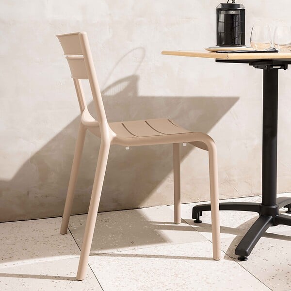 OVIALA - Chaise beige de terrasse en plastique - Paname - large