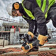 DEWALT - Meuleuse Ø125mm 18V DEWALT DCG405P3-QW avec un coffret et 3 batteries 5,0 Ah - vignette