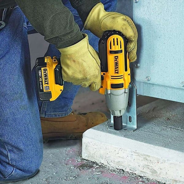 DEWALT - Boulonneuse à chocs DEWALT DCF899N-XJ 18 V Li-ion Brushless 3 vitesses - 950 Nm (vendu sans batterie) - large