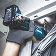 MAKITA - Perceuse - Visseuse d'angle 12 V CXT MAXITA DA332DZ LI-Ion 10 mm à clé (produit seul) - vignette
