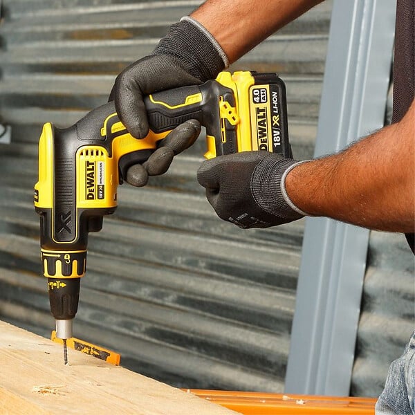 DEWALT - Dewalt Dcf 620 Nt 18 V Brushless Visseuse Plaque De Plâtre Sans Fil En Coffret Tstak Ii - Sans Batterie Ni Chargeur - large