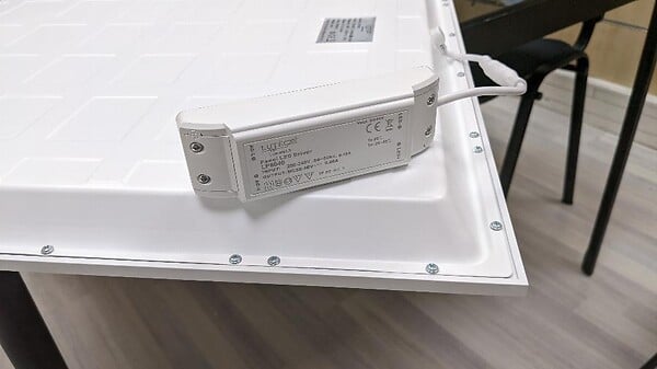 LUTECE - Dalle LED LUTECE 38W 3800 lm - 600 x 600 mm - UGR19 - LP8040 - large