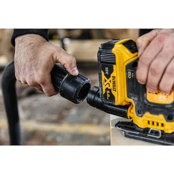 DEWALT - Ponceuse 1/4 de feuille DEWALT DCW200NT-XJ XR 18V Brushless, sans batterie ni chargeur - large