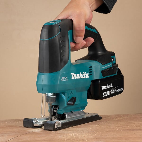 MAKITA - Scie sauteuse 23mm LXT ® MAKITA DJV184ZJ en MAKPAC+ adaptateur rail - large