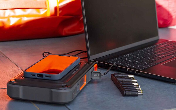 NEBO - Station de charge portable NEBO Rambler PS100 - large
