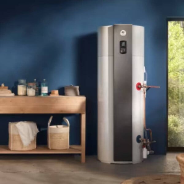 THERMOR - Chauffe-eau thermodynamique Aéromax 6 - 240L - Stable - 1800W - 5 à 7 personnes - large