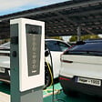 HAGER - Borne de recharge double pour voiture électrique Witty Park 22 kW avec RFID - HAGER - XEV601 - vignette