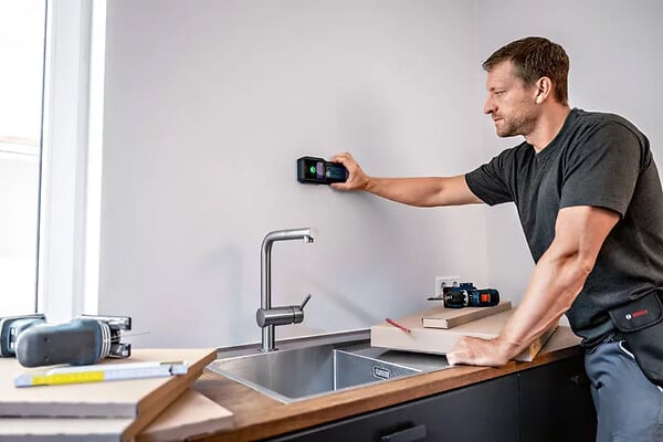 BOSCH - Détecteur mural GMS 120-27 PROFESSIONAL -  - avec 2 piles (AA) - étui - 601081700 - large