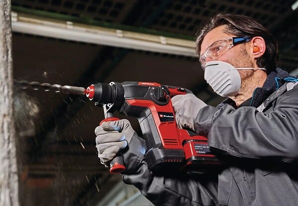 EINHELL - Perforateur sans fil TP-HD 18/28 Li BL (1x3,0 Ah) - 18V - brushless - 2,8J - mandrin SDS-Plus - large