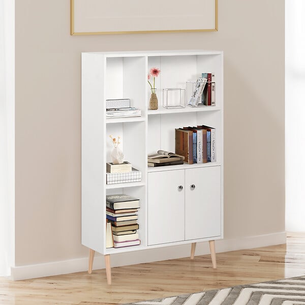 HOMCOM - Bibliothèque scandinave dim. 80L x 23,5l x 123H cm 5 niches placard 2 portes pieds effilés inclinés bois massif panneaux particules blanc - large
