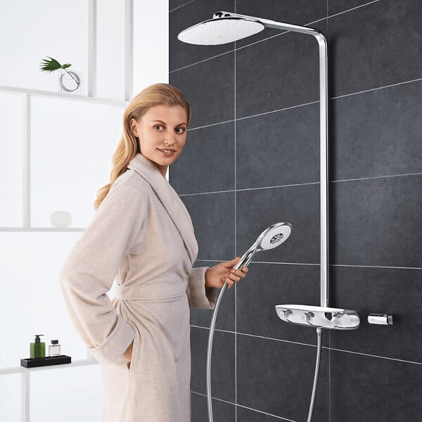 GROHE - Colonne de douche thermostatique Rainshower System SmartControl Mono 360 Blanc/chromé + Tablette douche d'angle Start Cube - large