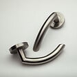 HERACLES - Béquille double sur rosace JADE bec de cane finition inox 1094 - HERACLES - B-INOX-00 - vignette