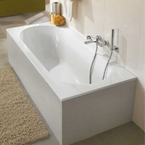 VILLEROY ET BOCH - Villeroy & Boch Oberon 160 x 75 cm Baignoire gauche et droite ovale en Quaryl®, avec pieds, blanc (BQ160OBE2V-01) - large