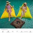 SOO  SANTAI - Coussin bar piscine flottant avec porte-verres 75 × 75 × 25 cm extérieur SANS billes – Noir (PPF7575-7) - vignette
