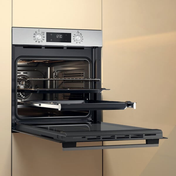 WHIRLPOOL - Whirlpool Four encastrable 71 L, classe A+, chaleur tournante pulsée, fonctions levage de pâtes et pizzas, noir (OMK58CU1SX) - large