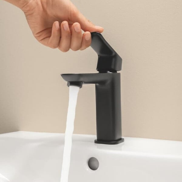 GROHE - Grohe Dice mitigeur monocommande de lavabo à levier avec vidage Clic-Clac, noir mat (1018332430) - large