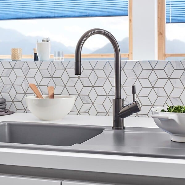 VILLEROY ET BOCH - Robinet cuisine  Umbrella flex anthracite + nettoyant - large