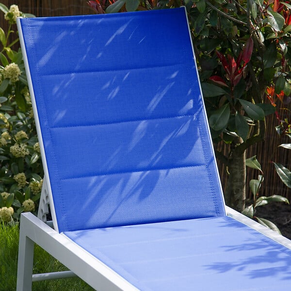 HAPPY GARDEN - Bain de soleil BARBADOS en textilène bleu - aluminium blanc - large