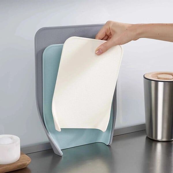 JOSEPH JOSEPH - Joseph Joseph Planches à découper lot de 3 avec support rangement vertical plastique gris (60122) - large