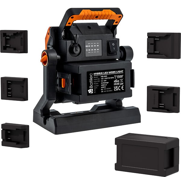 BATILEC - Projecteur de chantier 4000 lm + 5 adaptateurs 18-20V - AC/DC avec câble de 3 mètres - Compatible pour batterie Black & Decker, Bosch, Dewalt, Makita, Metabo, Milwaukee et Stanley - IP65 - large