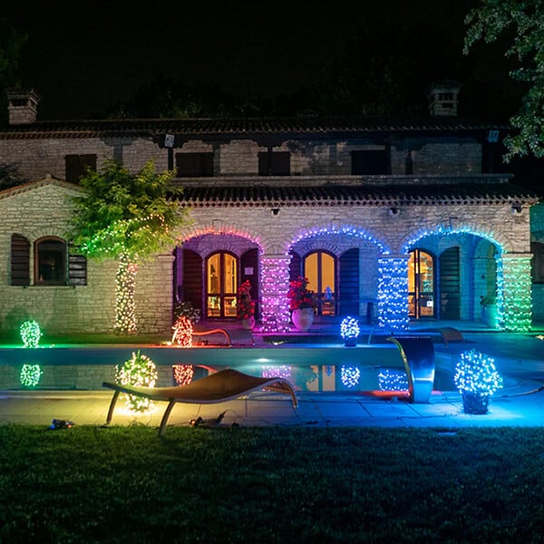TWINKLY - Twinkly Strings Guirlande Lumineuse LED Contrôlée par Application avec 400 LED RVB + W- 32mètres. Fil Noir. Intérieur et Extérieur-TWINKLY - large