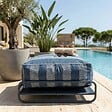 OVIALA - Pouf rayé pour salon de jardin modulable avec structure bleu pacific - Mixi - vignette
