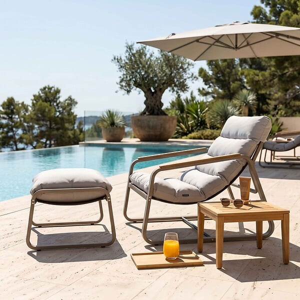 OVIALA - Fauteuil relax en acier et textilène avec repose-pieds taupe - Sotia - large