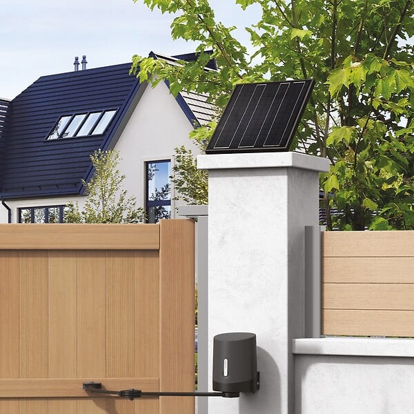 AVIDSEN - Pack motorisation portail battant solaire et Visiophone sans fil 100% solaire - large