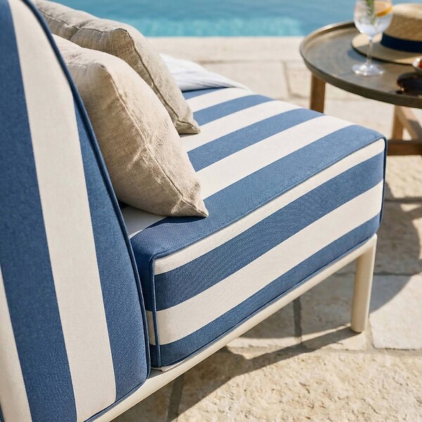 OVIALA - Chauffeuse rayé pour salon de jardin modulable en tissu bleu pacific - Patio - large