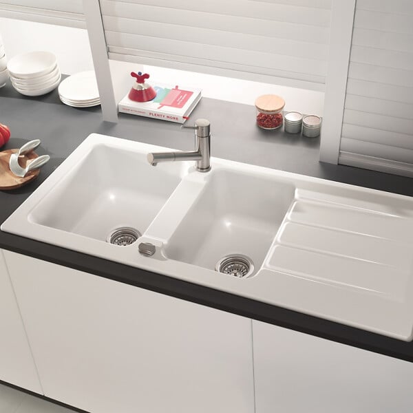 VILLEROY & BOCH - Architectura 80 Evier à encastrer 116x51cm réversible avec vidage automatique, 2 cuves, Céramique, Blanc (33801201) - large