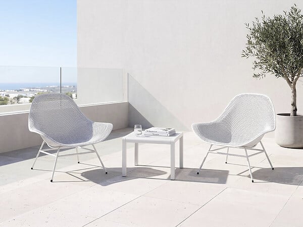 HABITAT ET JARDIN - Lot de 2 fauteuils de jardin avec table basse "Soléna" - Blanc - large