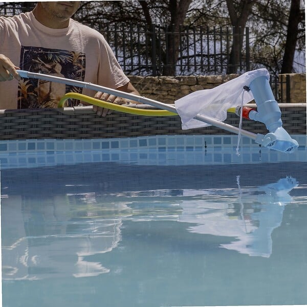 WERKAPRO - Aspirateur piscine  avec filet et manche aluminium 1,5m - large