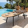 OVIALA - Table de jardin extensible 8 à 12 places effet bois en alu et polywood - Jakarta - vignette
