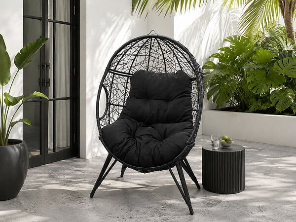 CONCEPT USINE - Fauteuil œuf sur pied en résine noir effet rotin JANE - large